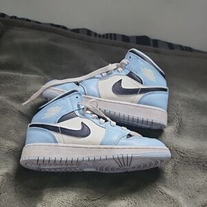 Women's Athletic Shoes in Light Blue and White